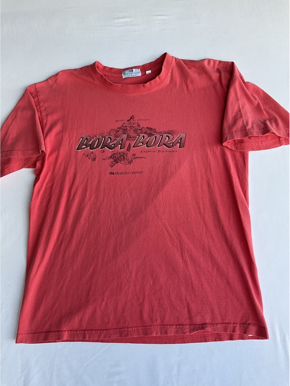 08/09 001 Princess Cruises Bora Bora Red Graphic T-Shirt Large